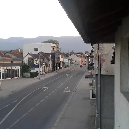 Edin Apartment Bihac